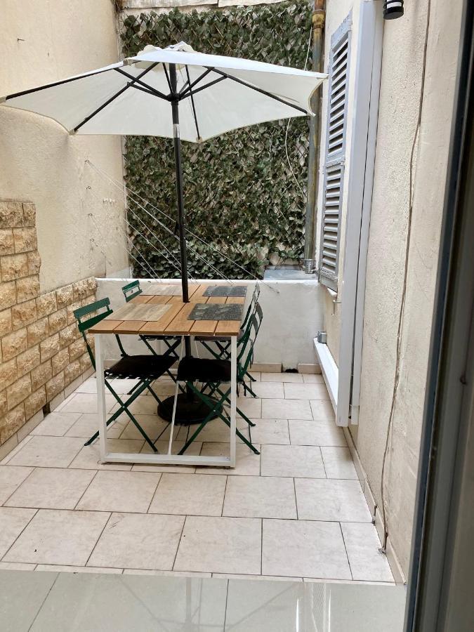 Appartement 2 Chambres - Suquet, Terrasse Et Parking Cannes Bagian luar foto