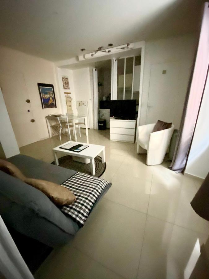 Appartement 2 Chambres - Suquet, Terrasse Et Parking Cannes Bagian luar foto