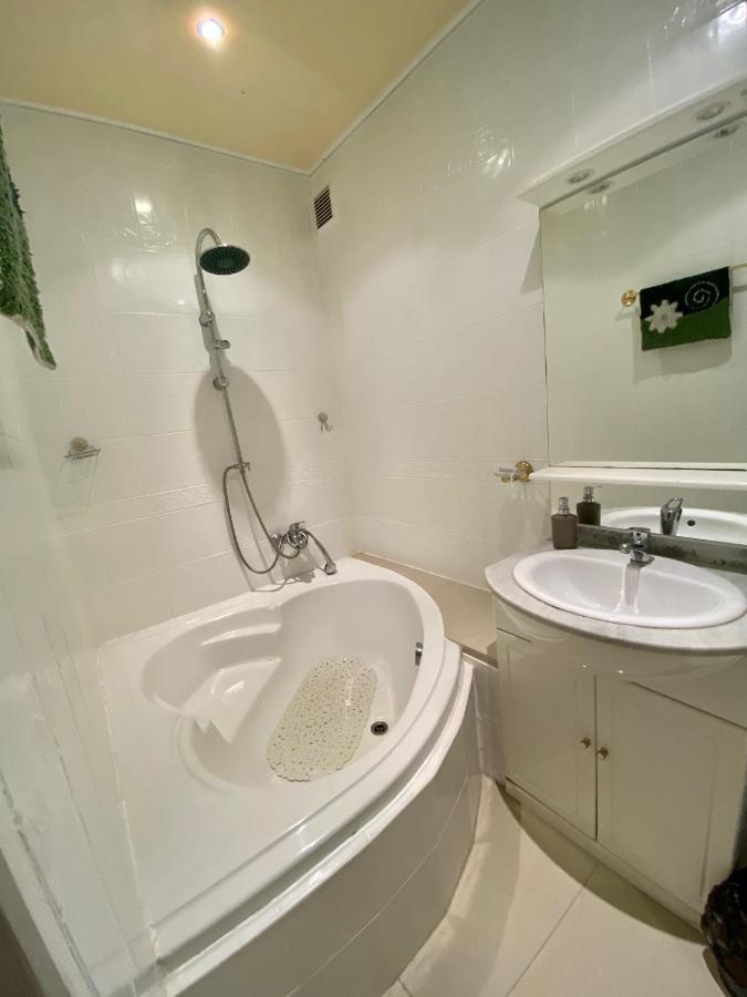 Appartement 2 Chambres - Suquet, Terrasse Et Parking Cannes Bagian luar foto