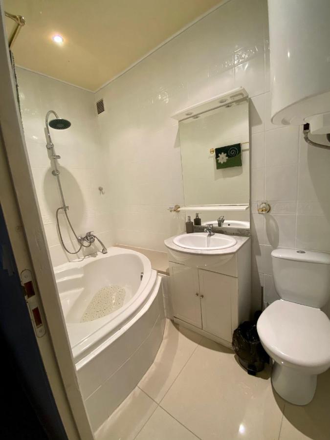 Appartement 2 Chambres - Suquet, Terrasse Et Parking Cannes Bagian luar foto