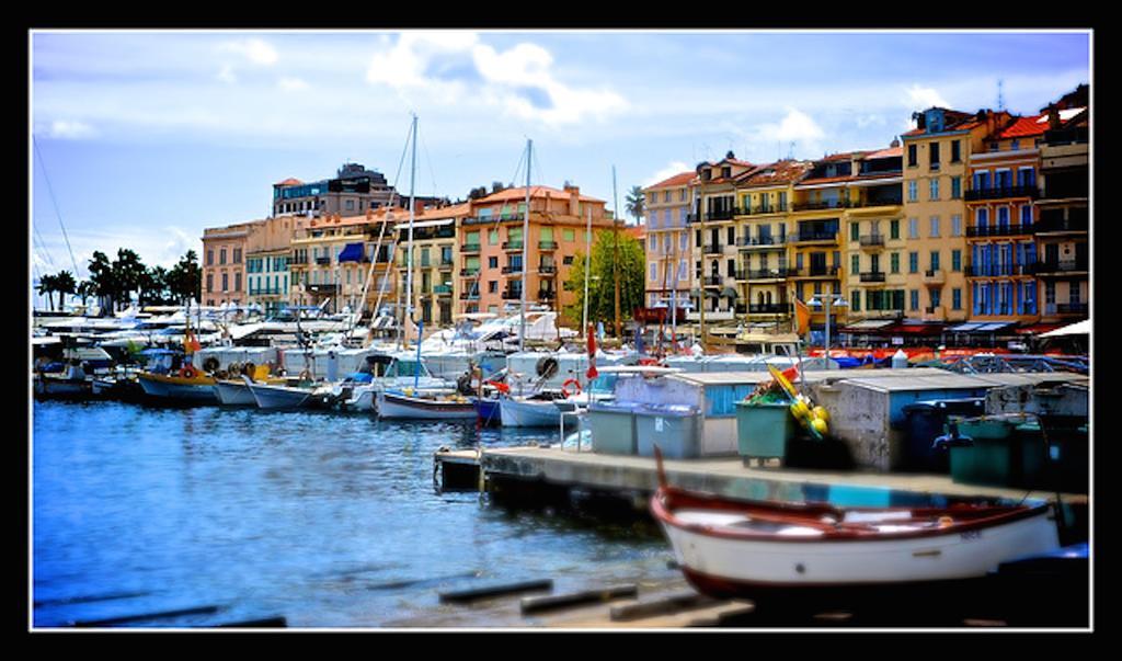 Appartement 2 Chambres - Suquet, Terrasse Et Parking Cannes Ruang foto